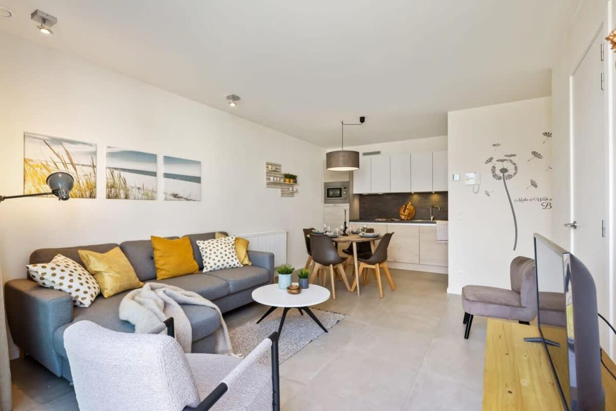 Huswell - Apartment With Natural Swimming Pool ミデルケルケ エクステリア 写真